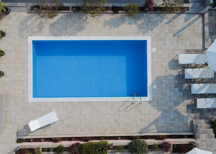 House Tre Venti With Pool Nyaraló