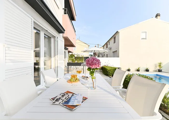 House Tre Venti With Pool