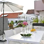 House Tre Venti With Pool Vakantiehuis *