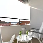 House Tre Venti With Pool Vakantiehuis