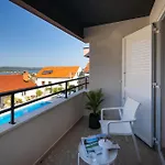 House Tre Venti With Pool *