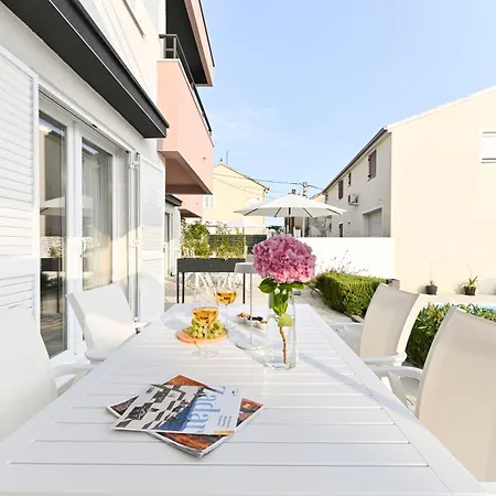 House Tre Venti With Pool
