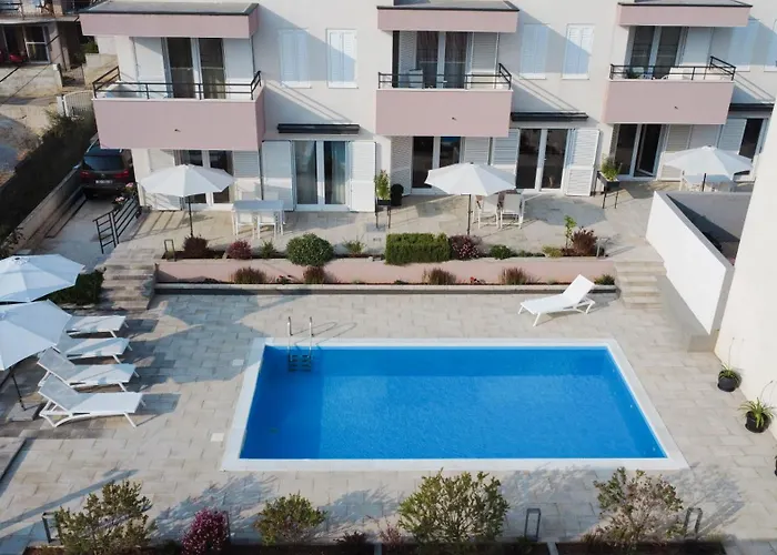 House Tre Venti With Pool Ferienhaus Sveti Filip i Jakov
