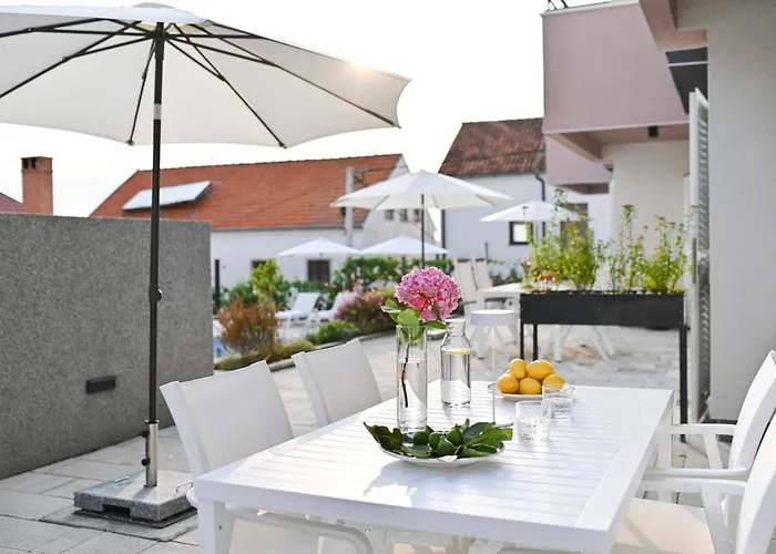 House Tre Venti With Pool Ferienhaus *